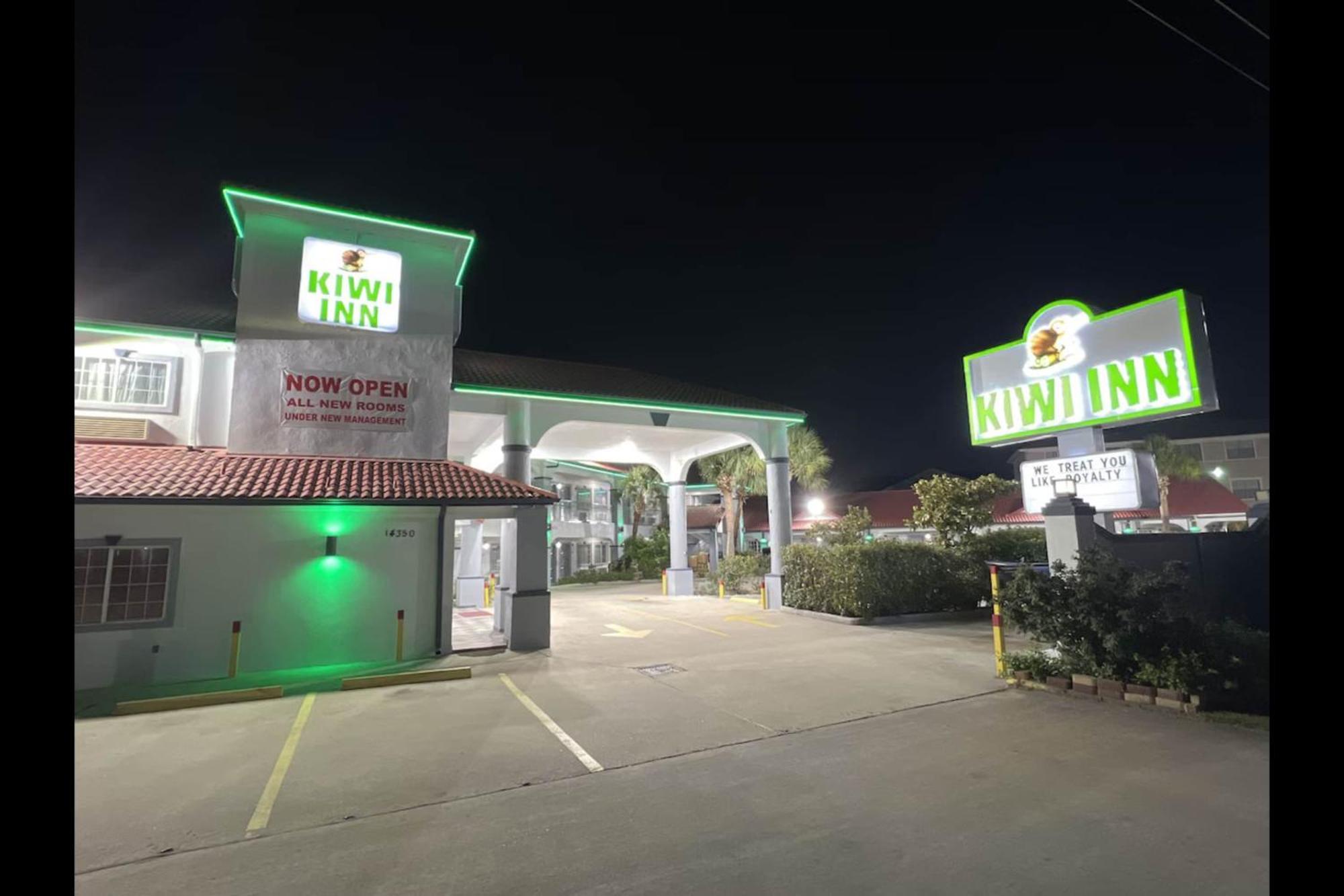Kiwi Inn Willowbrook Hwy249 Houston Extérieur photo